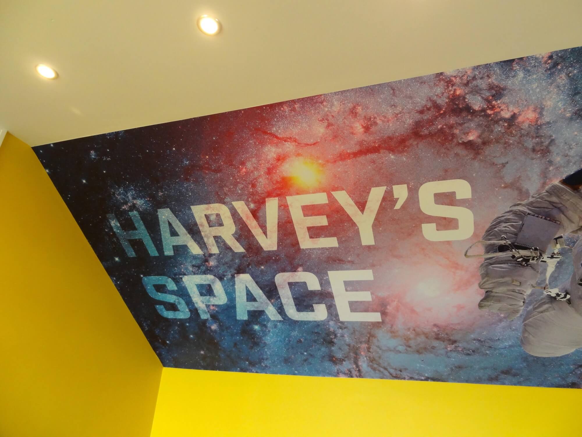 Harvey's Space children's bedroom space mural